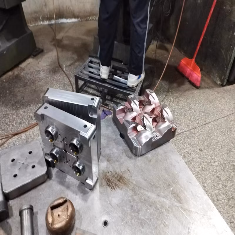 High - Quality Injection Processing Plants in Guangdong Injection Molding Plant Molding Die Injection Processing Plants