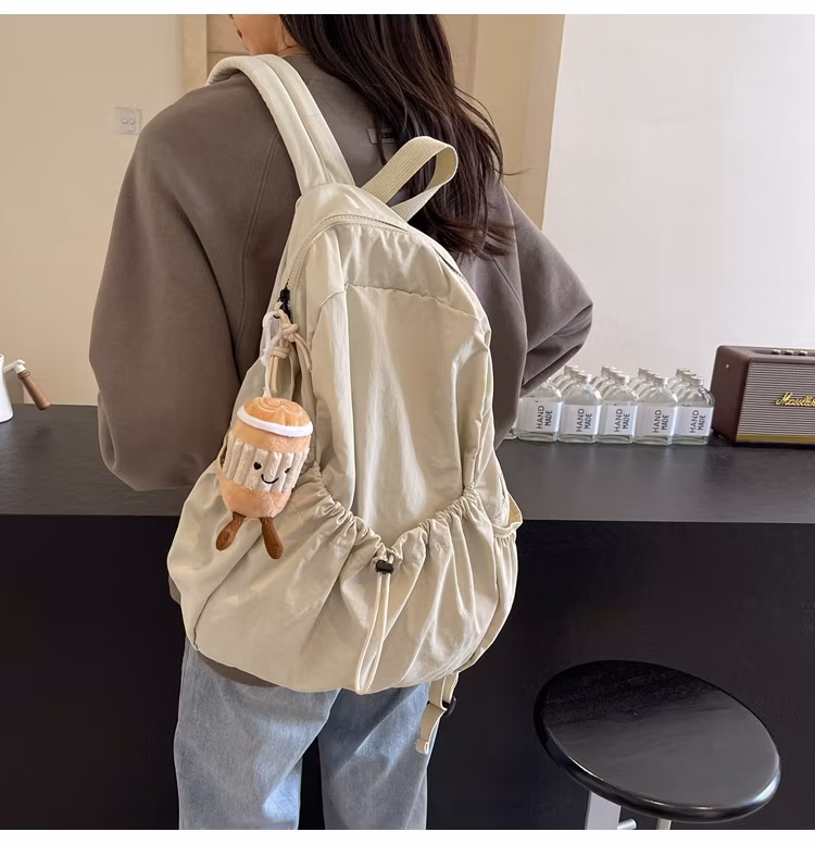 Hot Selling Large Custom Backpack Waterproof School Student Women′s Pleat Schoolbag Backpack