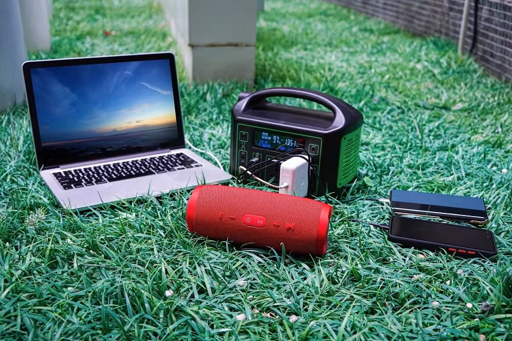 500W Portable Power Station – Reliable Backup Power for Outdoor Adventures and Emergencies