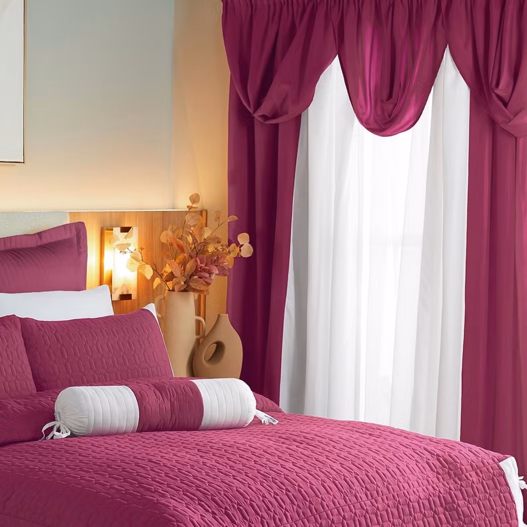 Factory Wholesale Home Textile Bed Sheet Duvet Cover Polyester Brushed Microfiber Plaid Quilt Bedding Set Queen/King Quilted Bedspread with Curtain Neckpillow