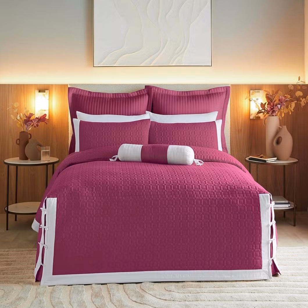 Factory Wholesale Home Textile Bed Sheet Duvet Cover Polyester Brushed Microfiber Plaid Quilt Bedding Set Queen/King Quilted Bedspread with Curtain Neckpillow