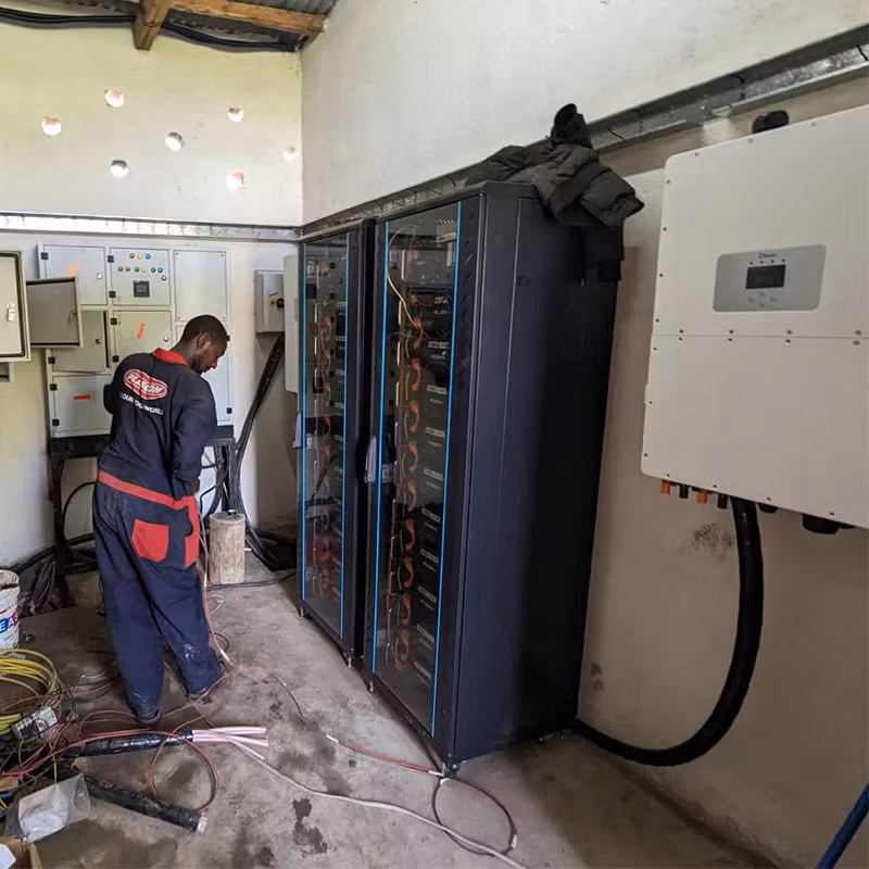 Energy Power Storage Ess High Voltage 50kwh 100kwh 150kwh 200kwh LiFePO4 Solar Panel Battery Solution for Project