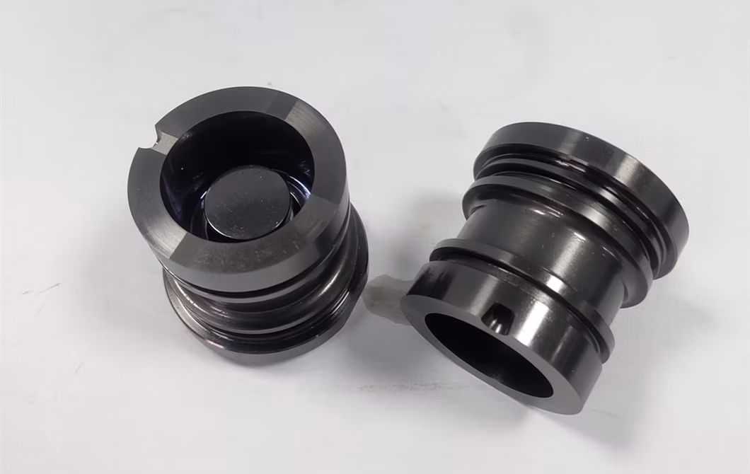 Precision Customized Nitriding Core Insert Mold Parts with High Parallelism for Flipable Cosmetics Cap Injection Tooling