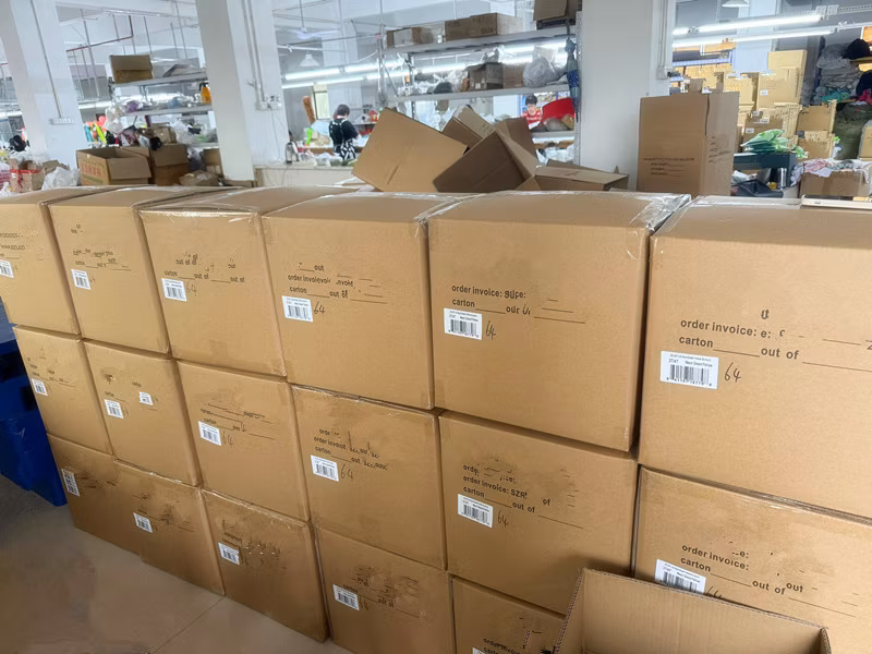 Winter Parka Jacket Contrast Colors Orange/Black Hooded Windproof Waterproof Coat for Men