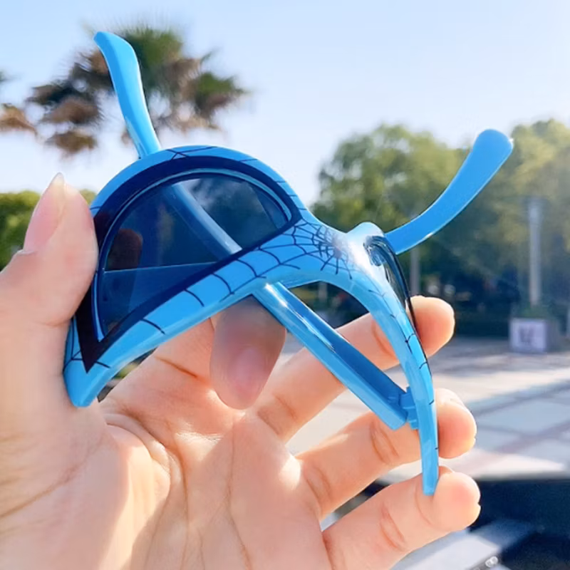 Spider Man Children′s Kids Glasses Boys and Girls Sunglasses