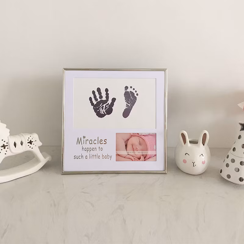 Fashion Square Craft Children′s Promotional Gift Figurine Home Metal Photo Frame