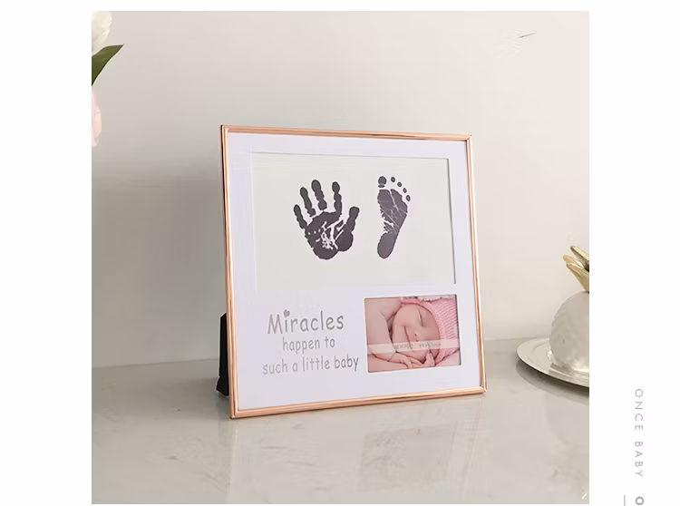 Fashion Square Craft Children′s Promotional Gift Figurine Home Metal Photo Frame