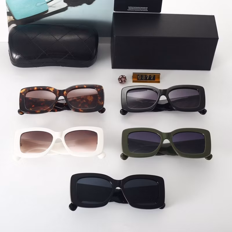 New Popular Men′s Women′s Sunglasses Factory Price Wholesale Price Luxury Brand Designer Design Style Fashion Sunglasses