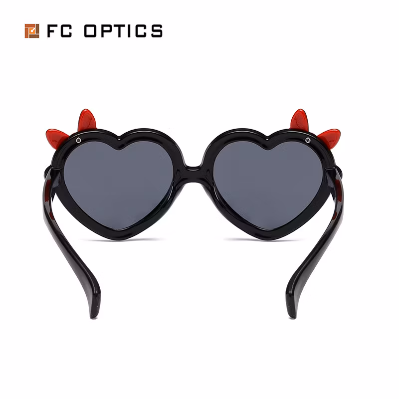 Wholesale 2020 Hot Fashion Kids Heart Sunglasses Girls