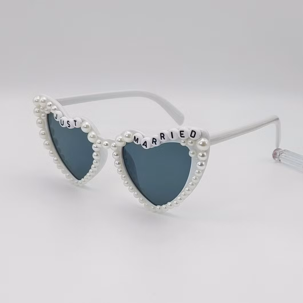 Classic Diamond-Encrusted Heart-Shaped Sunglasses for Party Hot Selling
