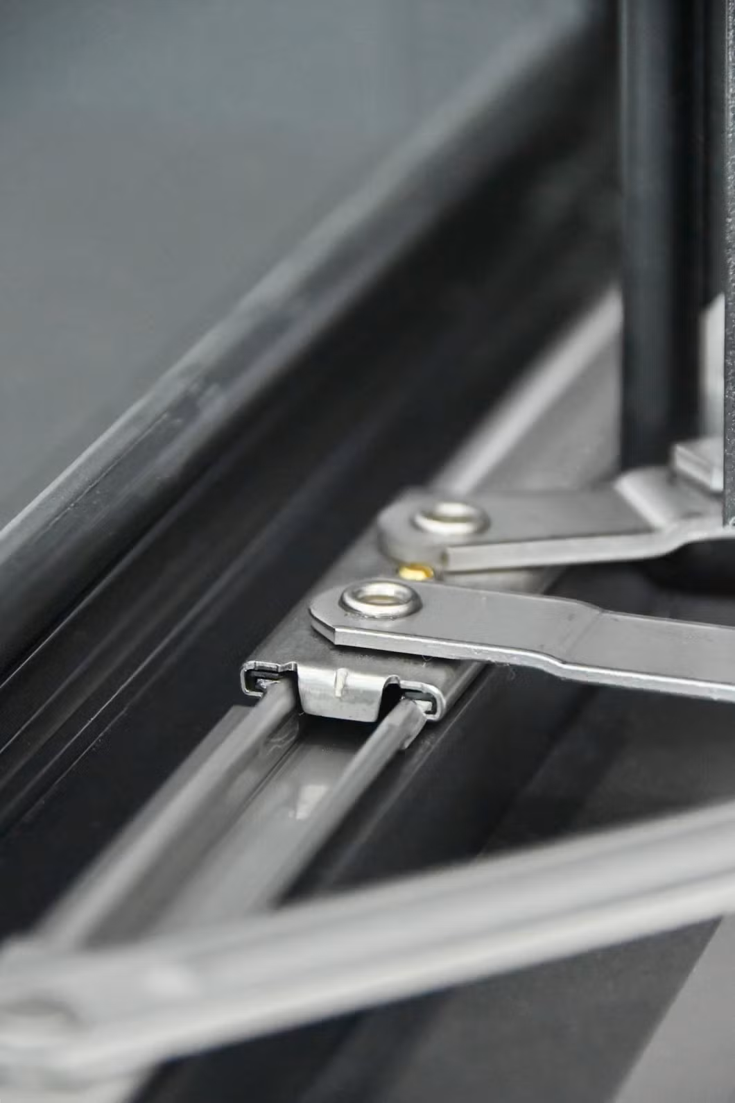 High-Performance Glass Aluminum Casement Window with Bulletproof Security Options