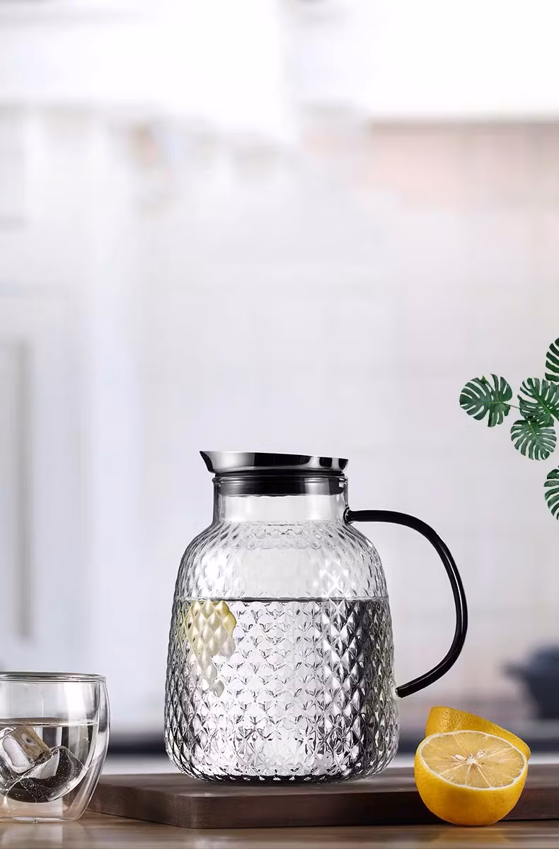 Newly Designed Heat Resistant Borosilicate Glass Water Carafe Jug with Black Glass Handle Glassware