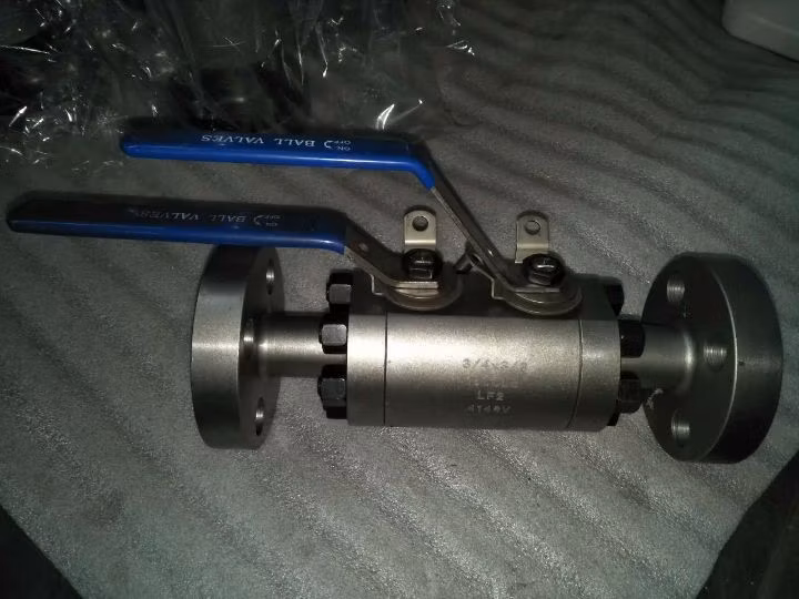 Double Block & Bleed Flanged Ball Valve (DBB Ball Valve)