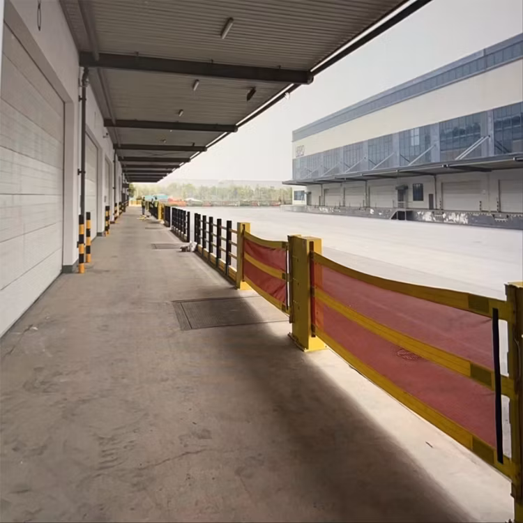 Explosive Hot Sales of High Quality Wholesale New Warehouse Guardrail Parking Traffic Safety Crash Guardrail Fence
