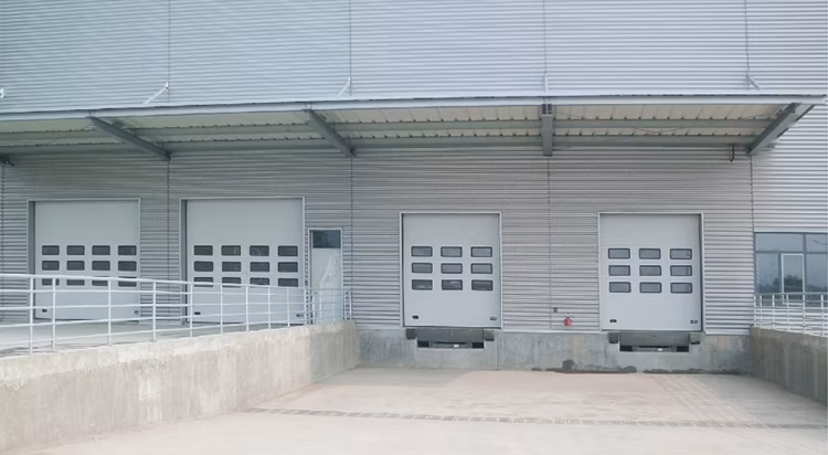 Automatic Insulated Industrial Overhead Sectional Garage Door