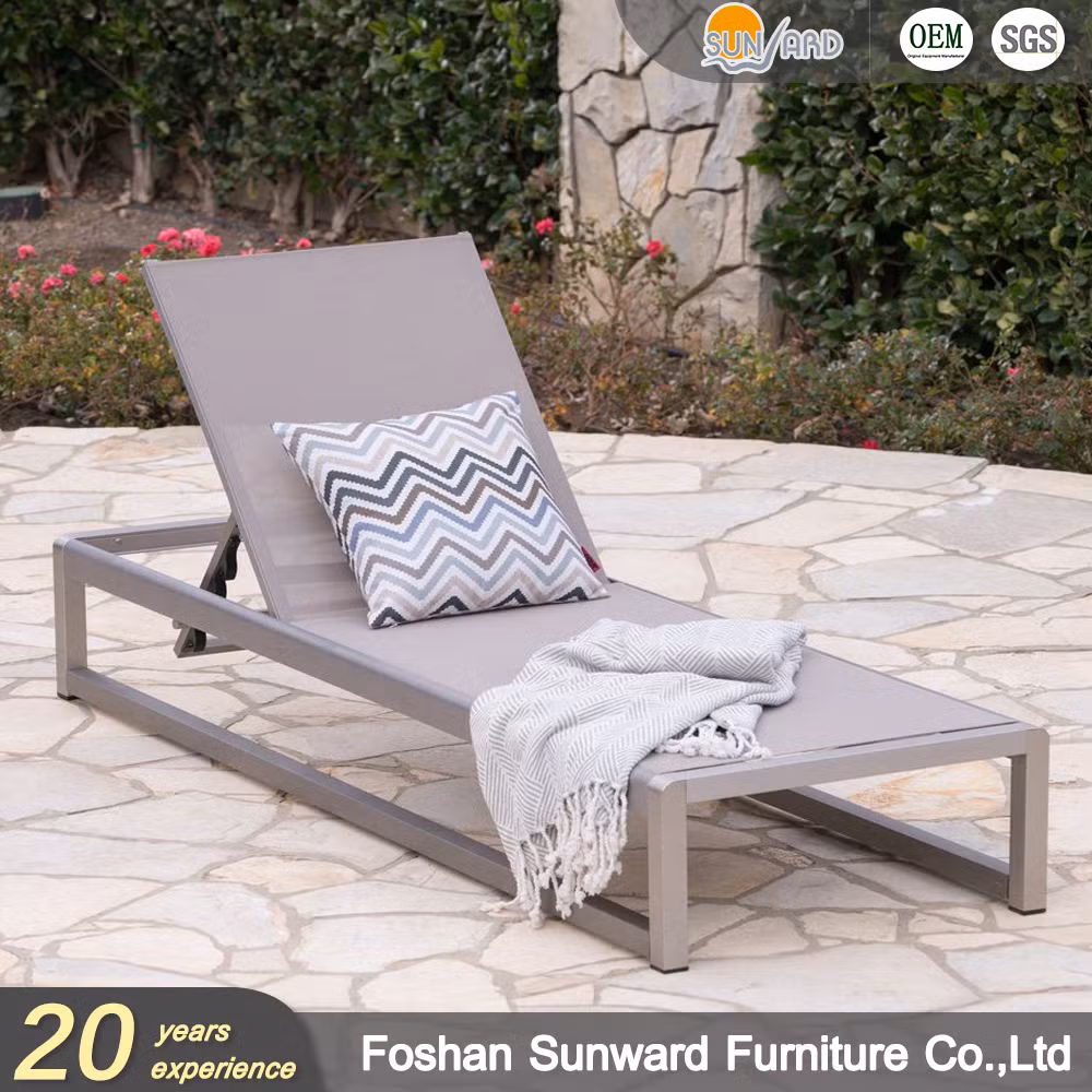 Modern Pool Lounge Furniture All-Weather Chairs Outdoor Terrace Deck Chaise Lounge Chair with Cushions