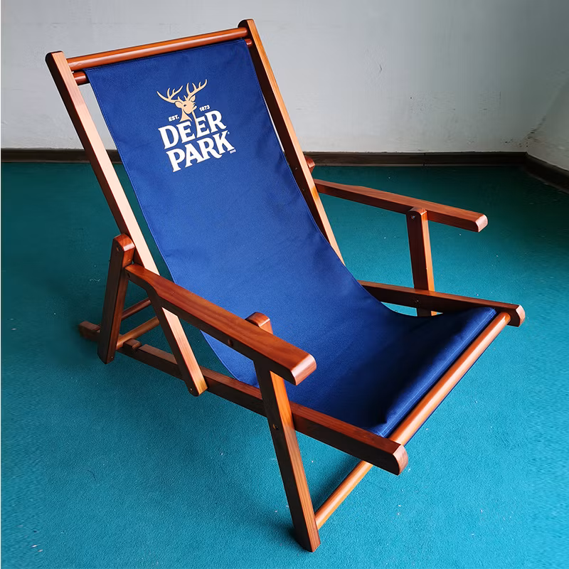 Customized OEM Portable Beach Picnic Outdoor Wood Beach Chair Swimming Pool Lightweight Foldable Lounge