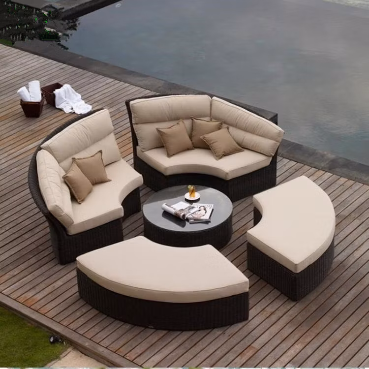 Factory Wholesale Outdoor Garden Furniture Rattan Dining Set in Leisure Area Coffee Shop