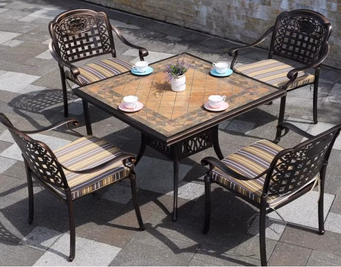 Wood Veneer Carved Round Die-Cast Frame Outdoor Garden Patio Coffee Table