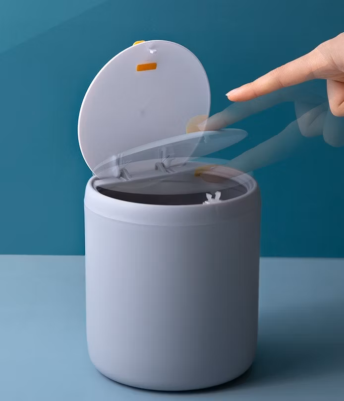 Colored Cute Office Countertop Small Mini Desk Compressible Plastic Trash Can with Lid