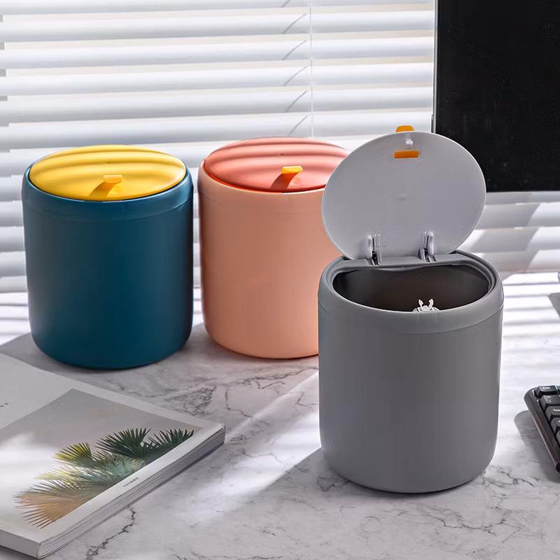 Colored Cute Office Countertop Small Mini Desk Compressible Plastic Trash Can with Lid