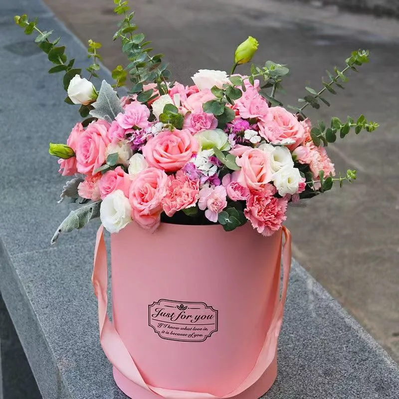Wholesale Large Size Cylinder Packing Box Valentine Flowers Packaging Gift Box with Hot Stamping Printing