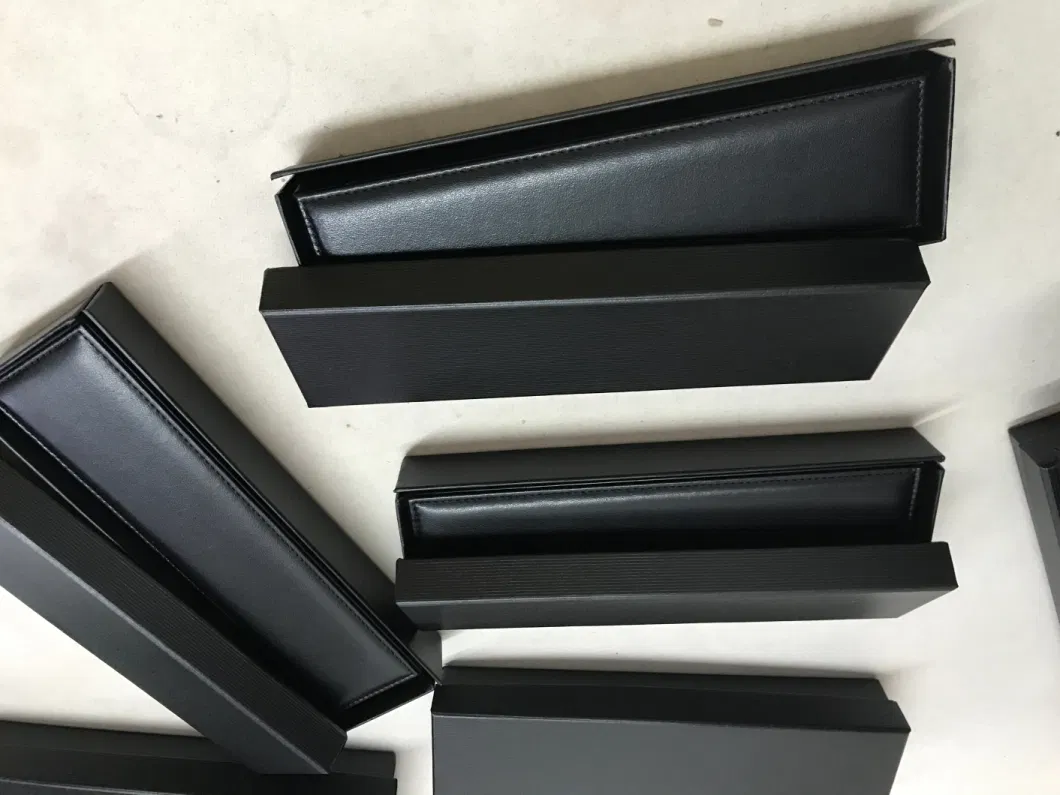 Wholesale Cheap Leather Jewelry Bangle Watch Packaging Box Small Plastic Jewel Gift Storage Box