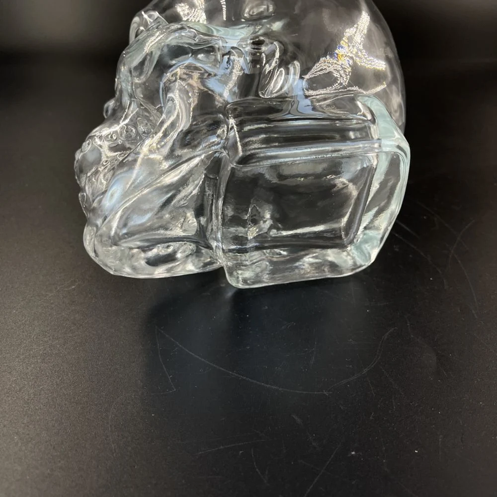 Unique 750ml High Quality Skull Shape Glass Spirits Liquor Wine Bottle Packaging for Vodka Whiskey