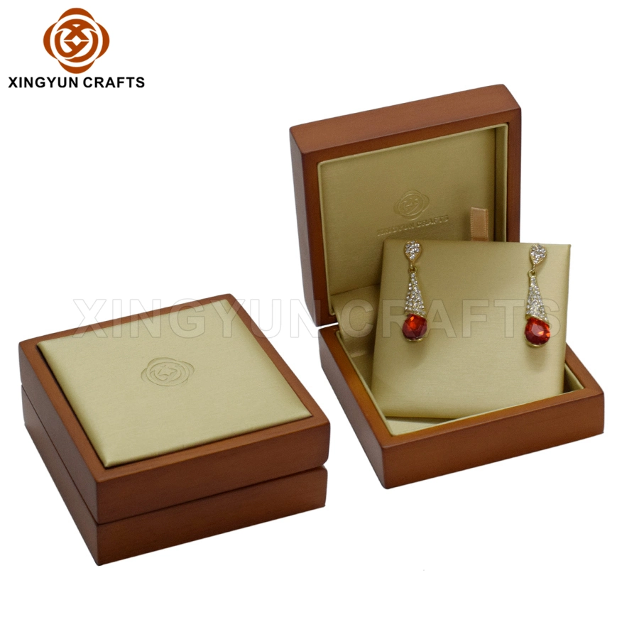 Wholesale Cheap Leather Jewelry Bangle Watch Packaging Box Small Plastic Jewel Gift Storage Box