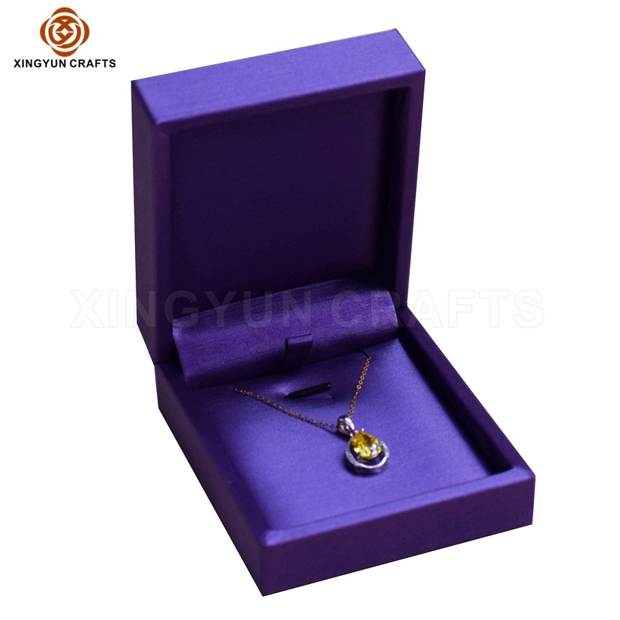 Wholesale Cheap Leather Jewelry Bangle Watch Packaging Box Small Plastic Jewel Gift Storage Box