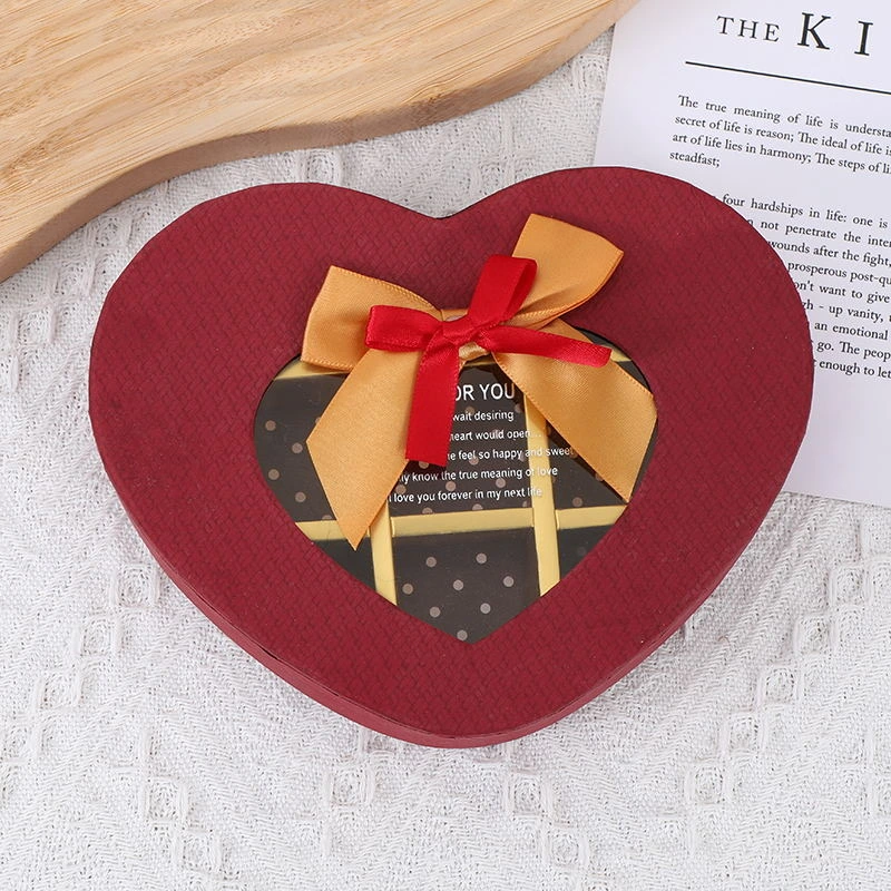 Custom Luxury Valentine′s Day Gifts Packaging Heart-Shaped Handmade Chocolate Box