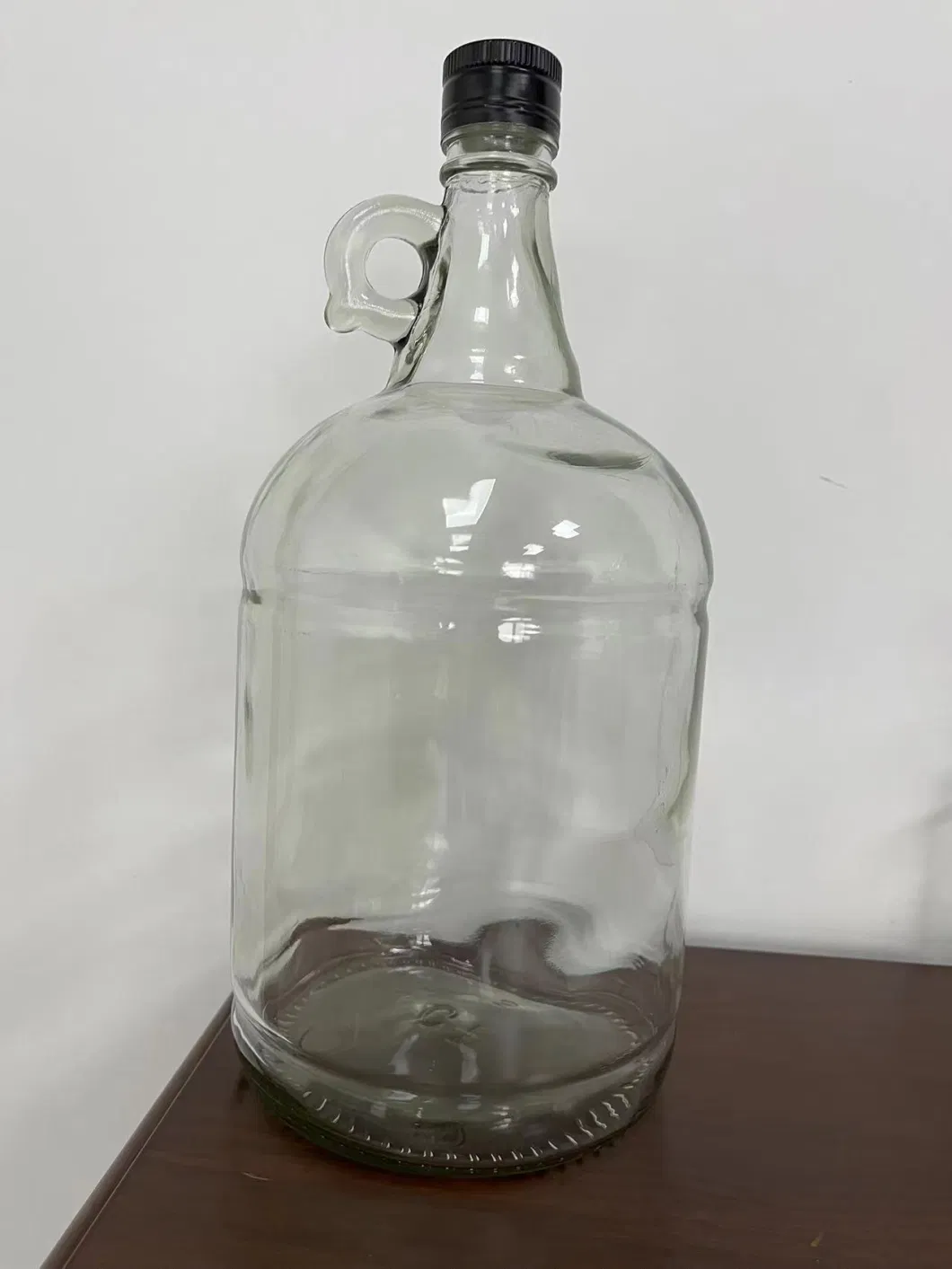 Wholesale 1/2/3 L Glass Jar California Beer Wine Bottle Large Capacity Glass Olive Oil Bottle Packaging with Handle