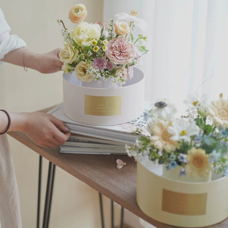 Wholesale Cylinder Packing Wedding Holiday Celebration Decorations Cardboard Rose Flower Box