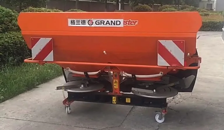 Fertilizing Machine Fertilizer Spreader 1200L for Sale