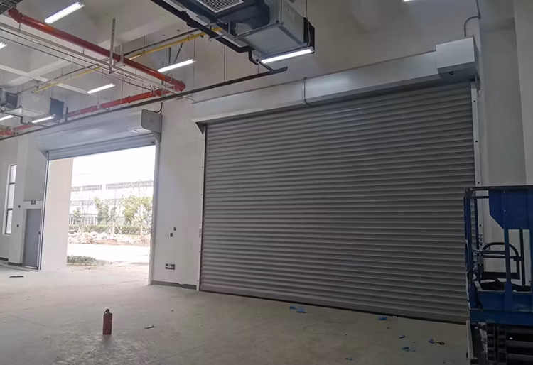 Wholesale Security Industrial or Commercial Automatic Galvanized/Stainless Steel Metal Large Wind Proof Resistant Rolling Roll up Warehouse Roller Shutter Door