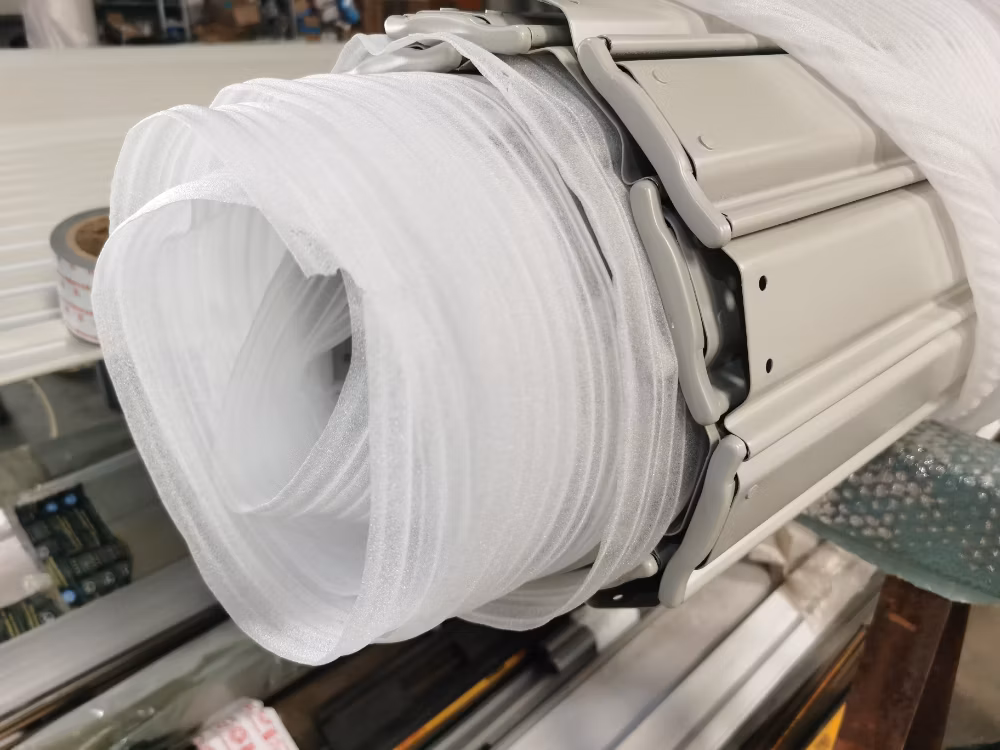China Fast Speed Roll up Garage Door / Antitheft Rolling Shutter Door
