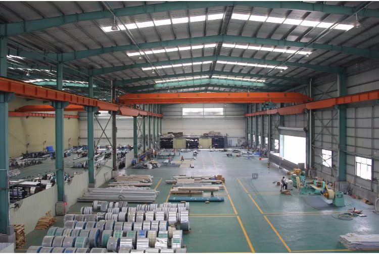 Cheap Modern Garage Doors Custom Residential Automatic Industrial Sectional Aluminium Panels Garage Door
