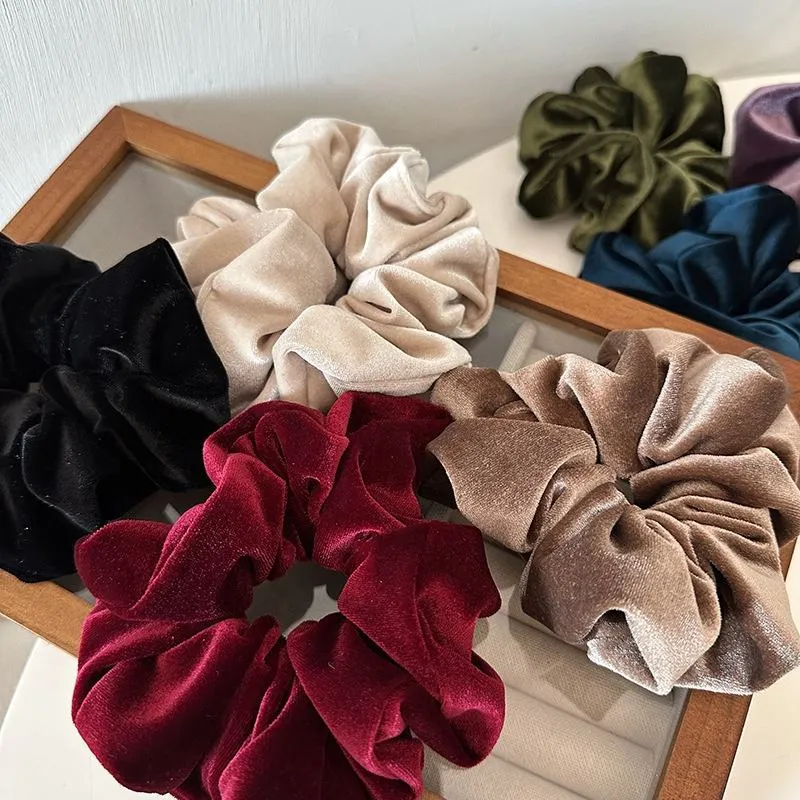 Wholesale Fashion Fluffy Oversized Velvet Scrunchies Hair Ties Bulk Luxury Plain Colour Makeup Large Scrunchy Hair Band