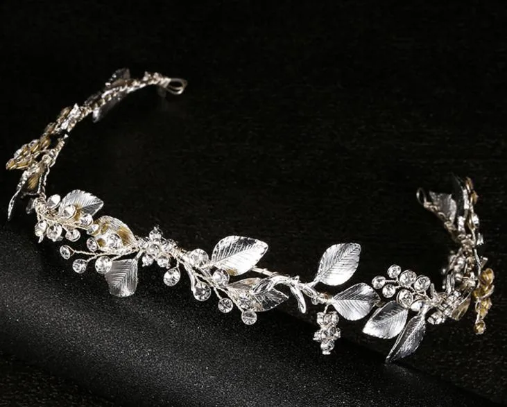 Silver Crystal Flower Headband for Brides. Bridal Wedding Crystal Hair Comb Hair Vines Head Band Headpiece