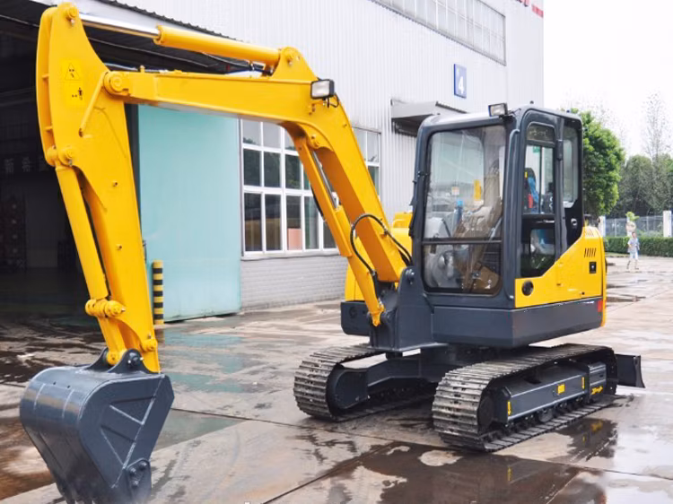 Yuchai Yc55sr 5.5 Ton Yc55-8 Crawler Excavator with Quick Hitch