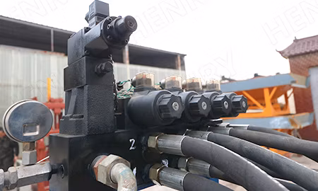 Concrete Hollow Cement Paver Qt 4-20 Block Machine Fully Automatic Big Capacity