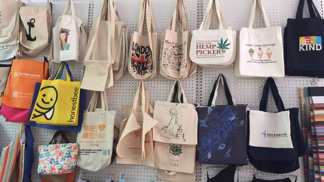 Custom Logo Wholesale Waterproof PVC Clear Plastic Tote Bag Clear PVC Shopping Bag with Die Cut Handle