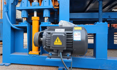 Concrete Hollow Cement Paver Qt 4-20 Block Machine Fully Automatic Big Capacity