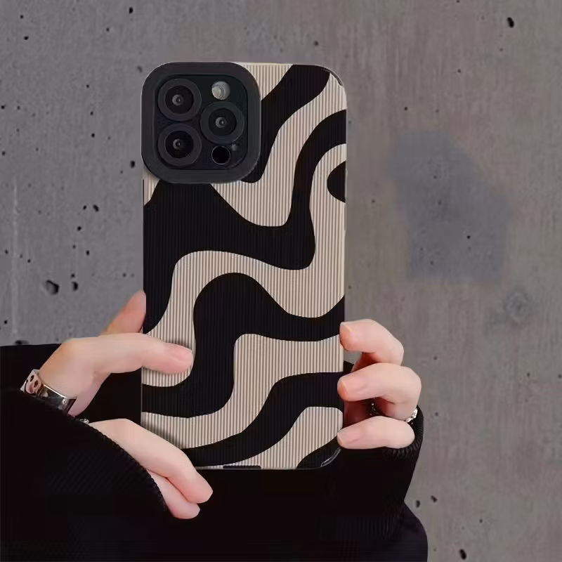 Imitation Leather Cartoon Kabi of The Planet Kulomi Phone Case for iPhone 13 14 15 Protective Cover Cheap