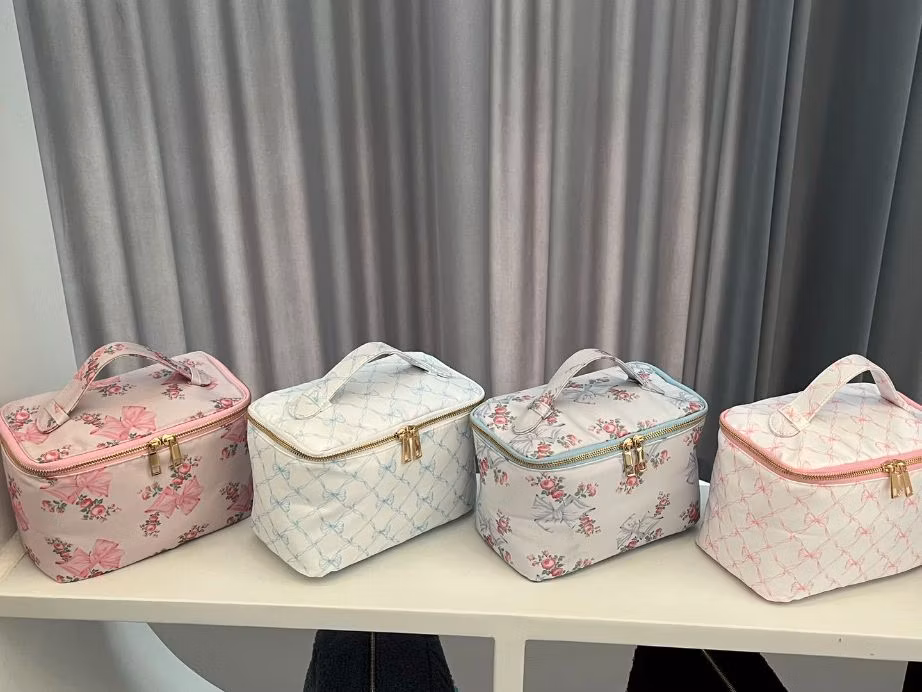 Personalized Beauty Make up Case Flower Printing Lipstick Train Case Set Series Round Cosmetic Bag