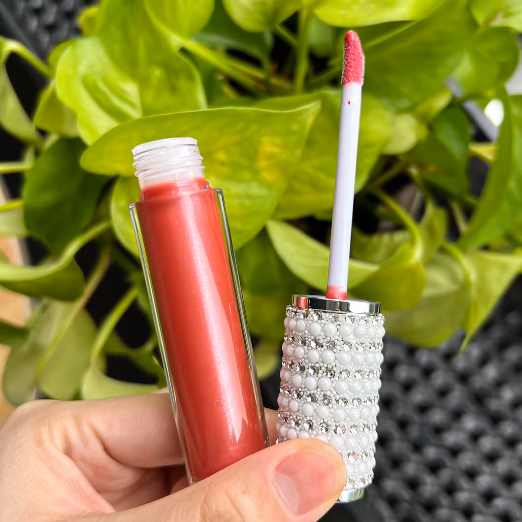 Hot Selling Lip Gloss Cosmetics Factory Glitter Lip Gloss Private Label