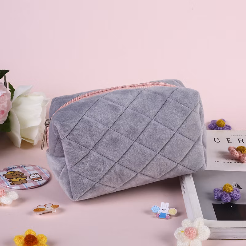 Wholesale PU Zipper European Style Animal Pencil Bag Pencil Case for Office