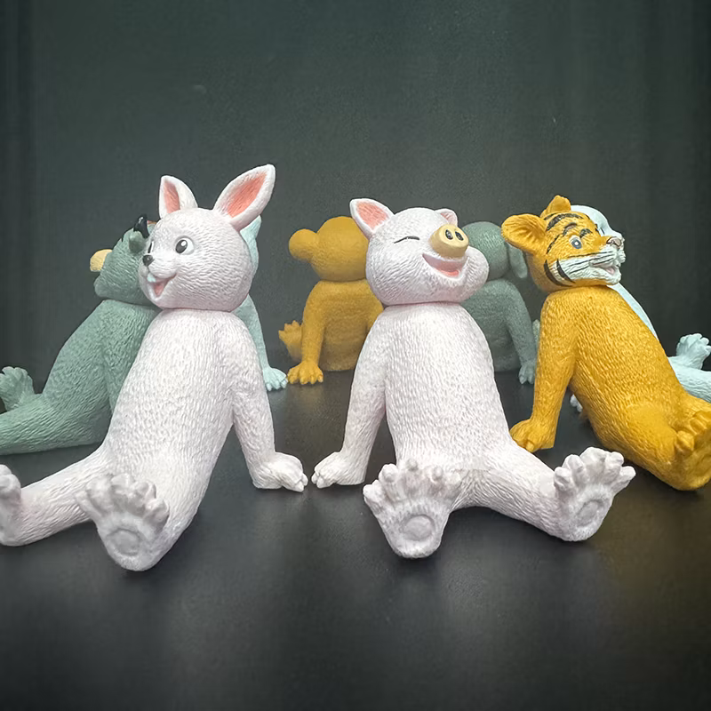 Factory Direct Sale Cartoon Creative Cute Pet Mobile Phone Stand Desktop Decoration Office Decoration