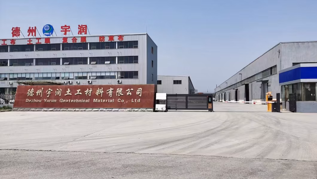 HDPE Geomembrane 0.3 mm 0.5 mm 0.75 mm 1.0 mm 1.5 mm Lotus Root Pond Waterproof Effect Good Custom Size Color