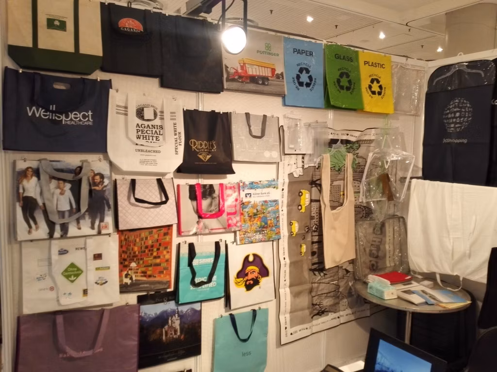 Recycled PP Polypropylene Non Woven Supermarket Reusable Tote Shopping Bag Custom Printed Cheap Promotional Bag